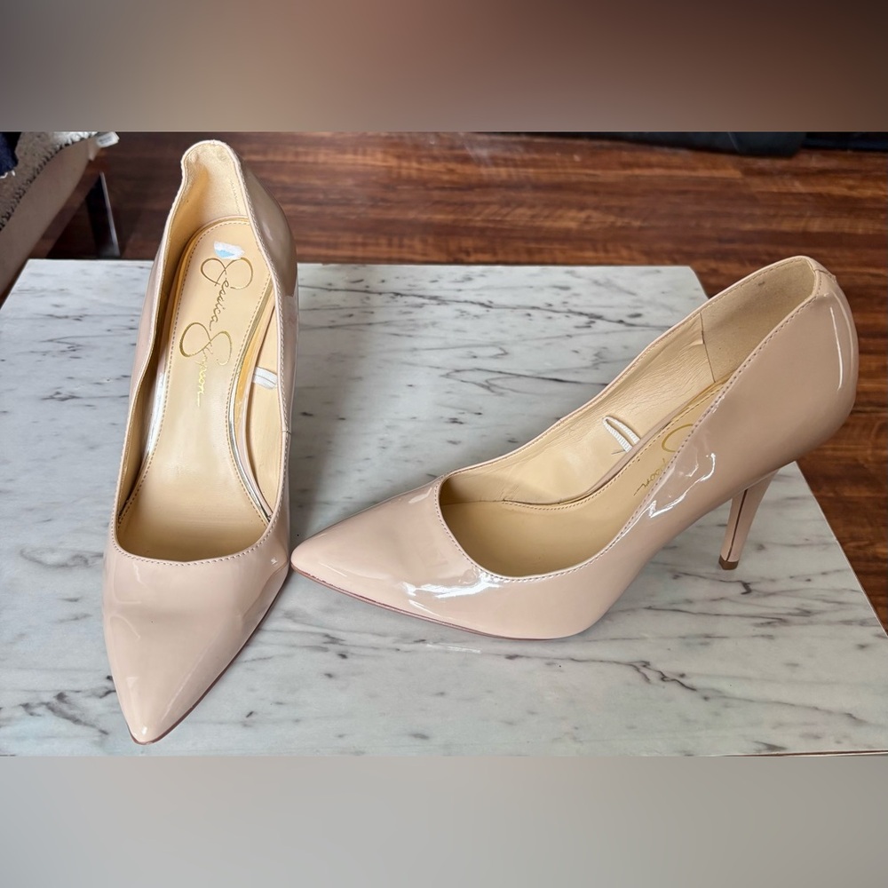 Elegant Jessica Simpson Nude Patent Leather Pumps.